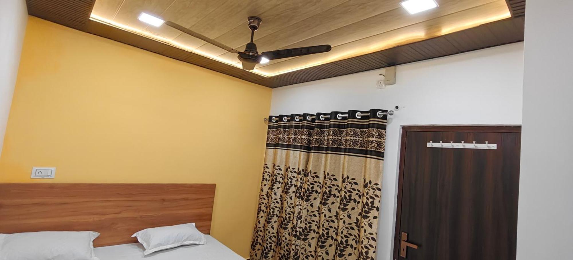 Hotel Mashaal- A Light Lit By Vidhata Jhānsi Esterno foto