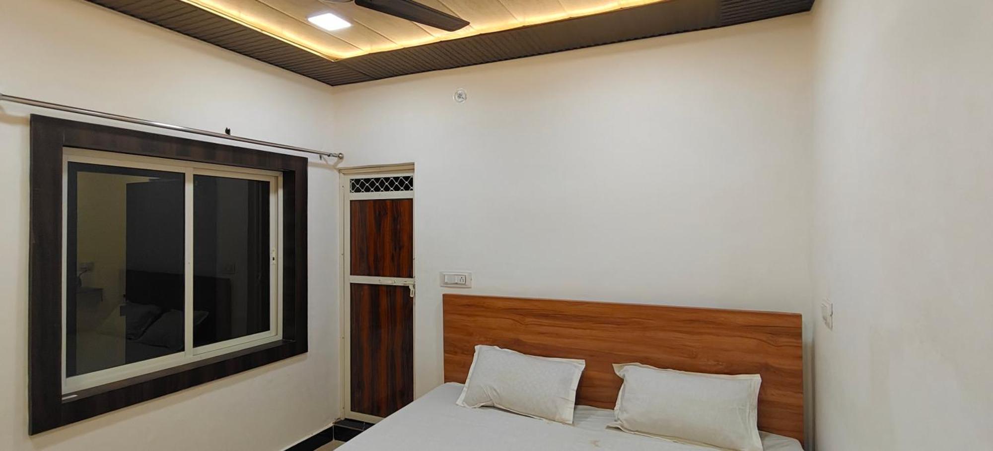 Hotel Mashaal- A Light Lit By Vidhata Jhānsi Esterno foto